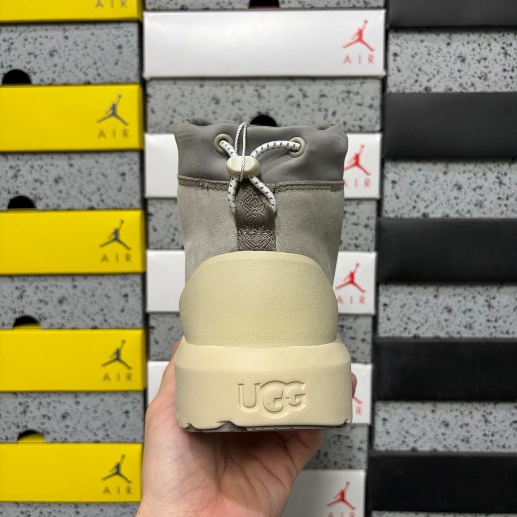 UGG Lace-Up Hiker Chukka Boot – Suede Boot with Cream Lug Sole, Drawstring Collar & UGG Diamond Heel in Grey
