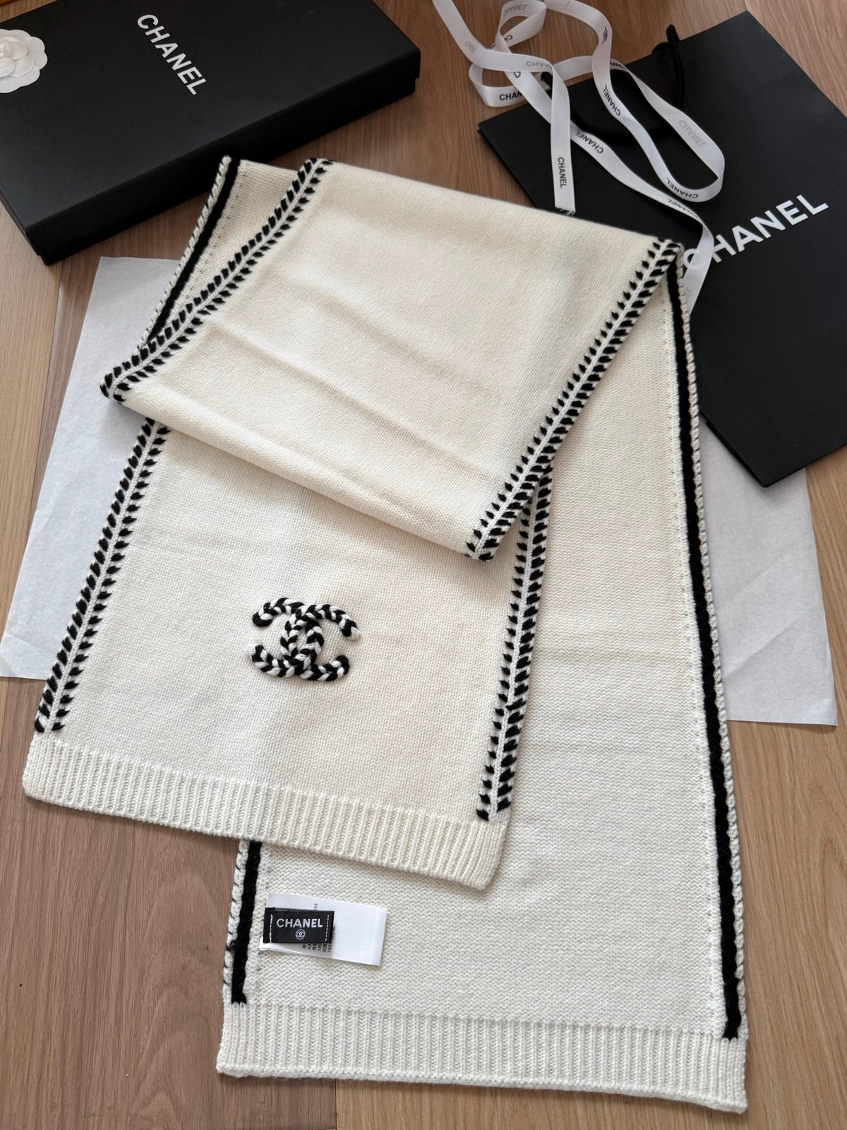 Chanel Style Contrast-Edge Knit Scarf