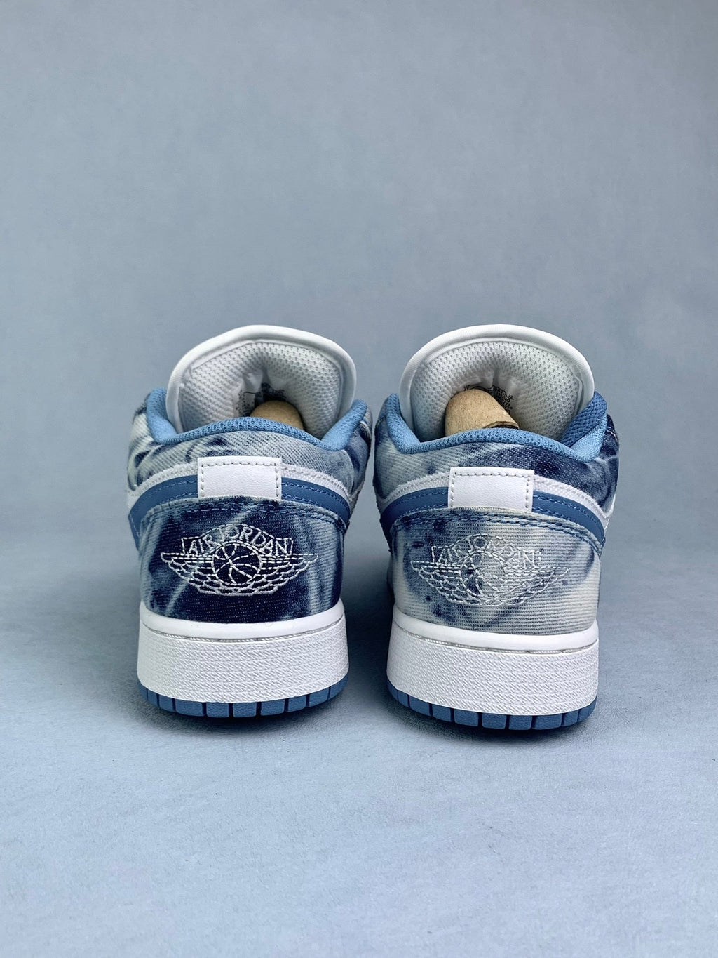 Air Jordan 1 Low Washed Denim White/Blue Unisex Sneakers DM8947-100